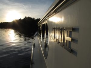 June – Luxusvilla auf der Spree