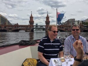 June – Luxusvilla auf der Spree